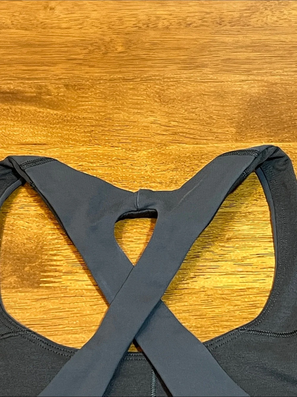 lululemon Women's Black Cross-Back Supportive Sports Bra Size 8